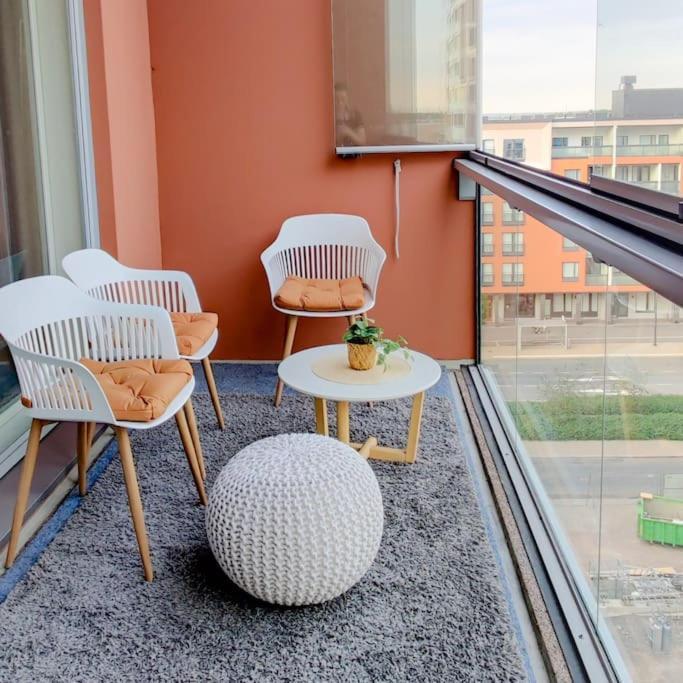 New Studio Pastel Near Helsinki Airport In Kivistoe Vantaa Buitenkant foto